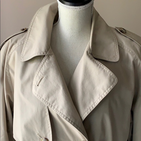 London Fog trench coat, 16P - Picture 2 of 8